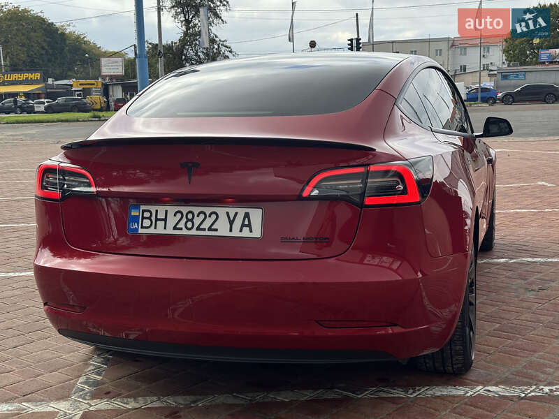 Седан Tesla Model 3 2022 в Одессе