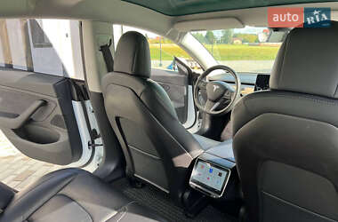 Седан Tesla Model 3 2019 в 