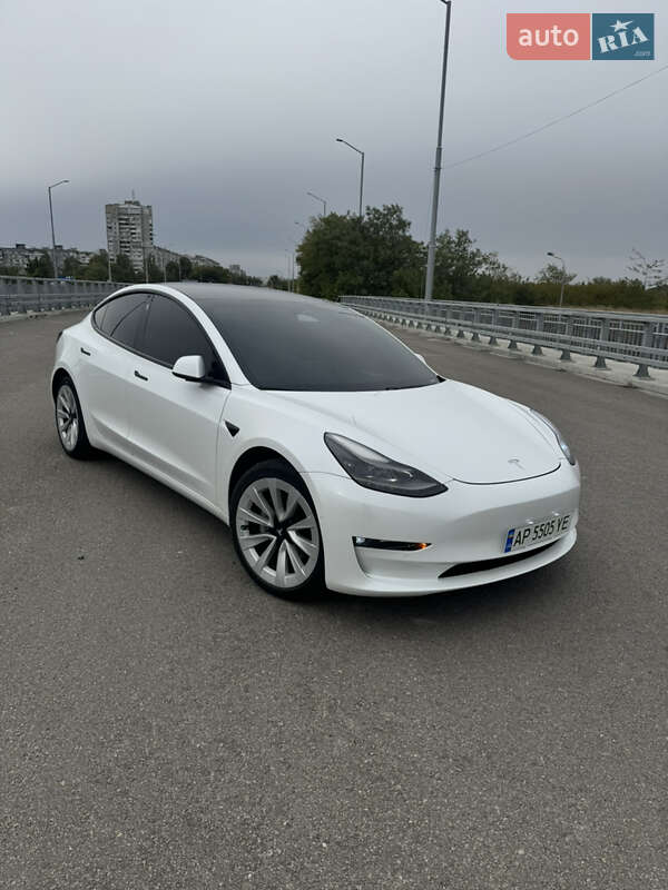 Седан Tesla Model 3 2021 в Запорожье
