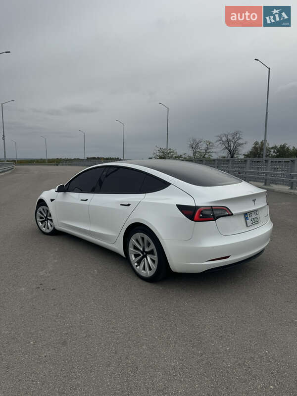 Седан Tesla Model 3 2021 в Запорожье