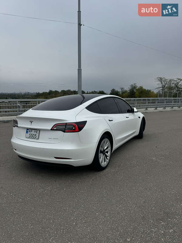 Седан Tesla Model 3 2021 в Запорожье