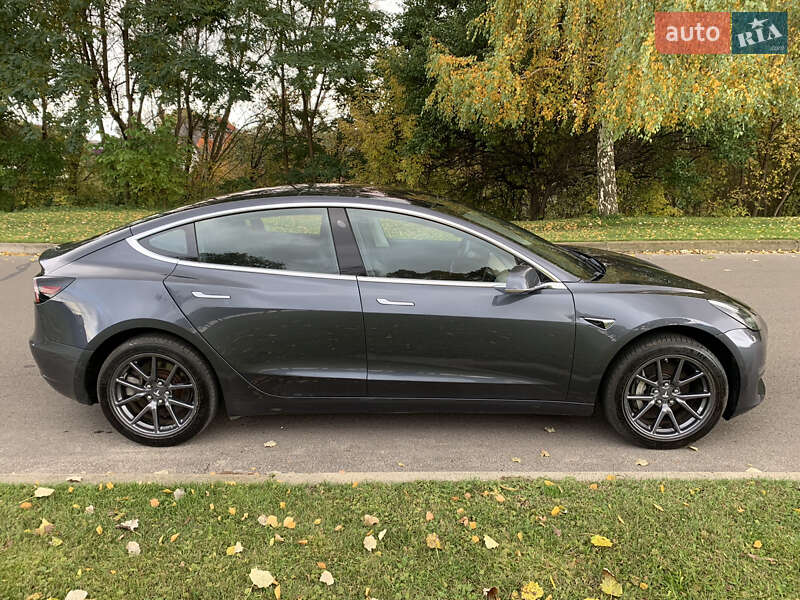 Седан Tesla Model 3 2018 в Киеве фото 7 Седан Tesla Model 3 2018 в Киеве
