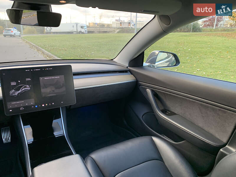 Седан Tesla Model 3 2018 в Киеве фото 16 Седан Tesla Model 3 2018 в Киеве