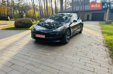 Седан Tesla Model 3 2019 в 