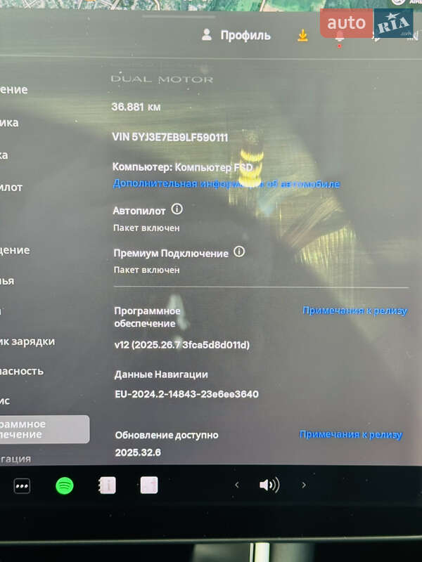 Седан Tesla Model 3 2019 в Житомире