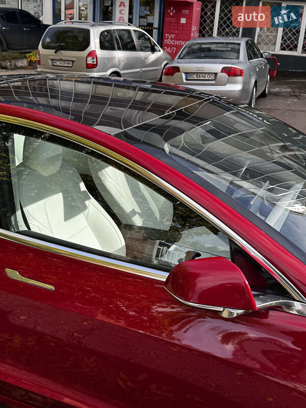 Седан Tesla Model 3 2019 в Львові фото 11 Седан Tesla Model 3 2019 в Львові