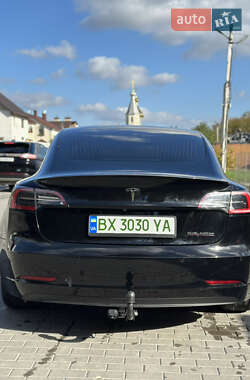 Седан Tesla Model 3 2019 в 