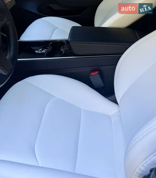 Седан Tesla Model 3 2019 в Белой Церкви