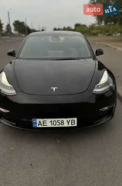 Седан Tesla Model 3 2022 в  фото 3 Седан Tesla Model 3 2022 в