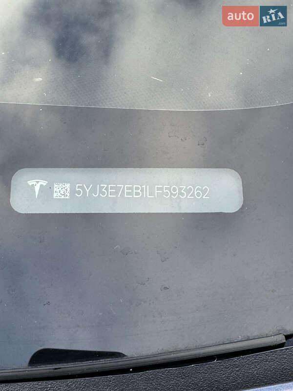 Седан Tesla Model 3 2019 в Копичинці