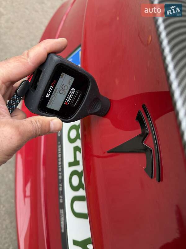 Седан Tesla Model 3 2019 в Львові