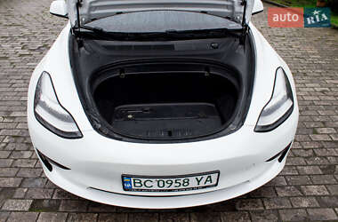 Седан Tesla Model 3 2019 в 