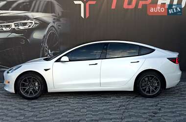 Седан Tesla Model 3 2023 в 