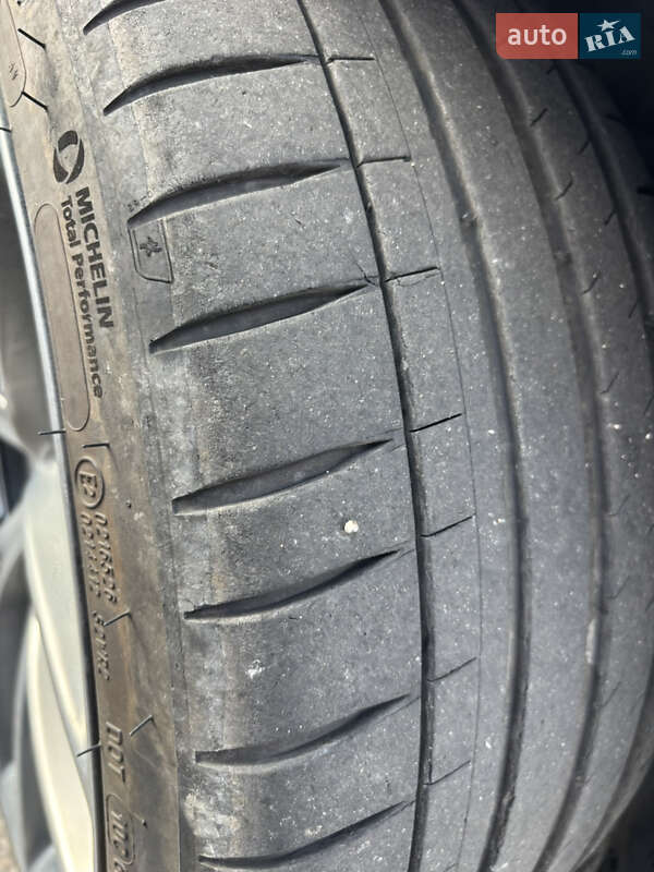 Седан Tesla Model 3 2021 в Днепре