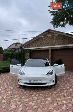 Седан Tesla Model 3 2021 в Одесі