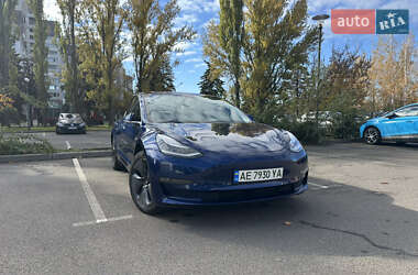 Седан Tesla Model 3 2018 в 