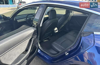 Седан Tesla Model 3 2018 в 
