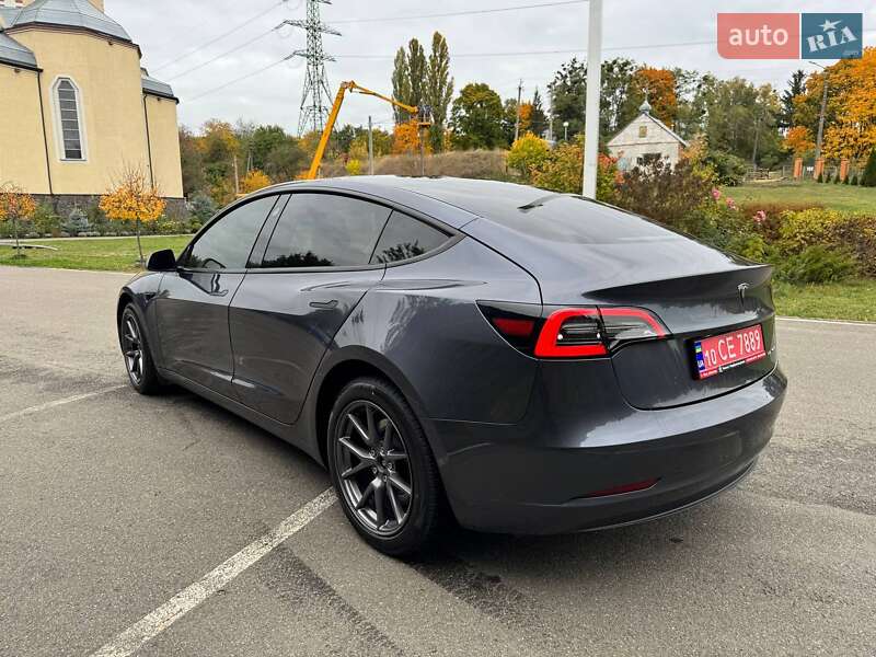 Седан Tesla Model 3 2023 в Киеве