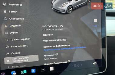 Седан Tesla Model 3 2019 в 