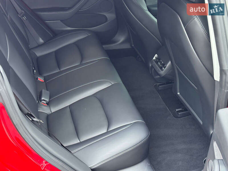 Седан Tesla Model 3 2022 в Киверцах фото 24 Седан Tesla Model 3 2022 в Киверцах