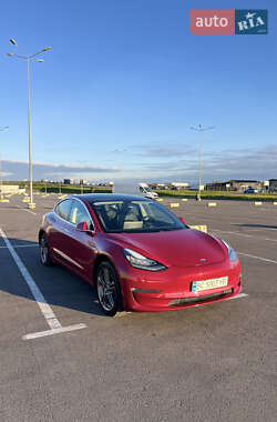 Седан Tesla Model 3 2019 в 