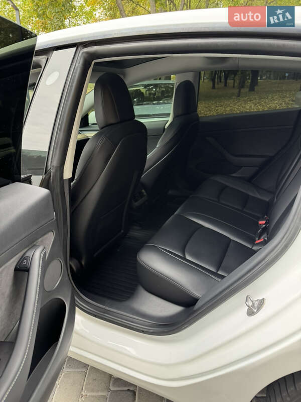 Седан Tesla Model 3 2021 в Запоріжжі фото 13 Седан Tesla Model 3 2021 в Запоріжжі