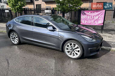 Седан Tesla Model 3 2019 в Буче