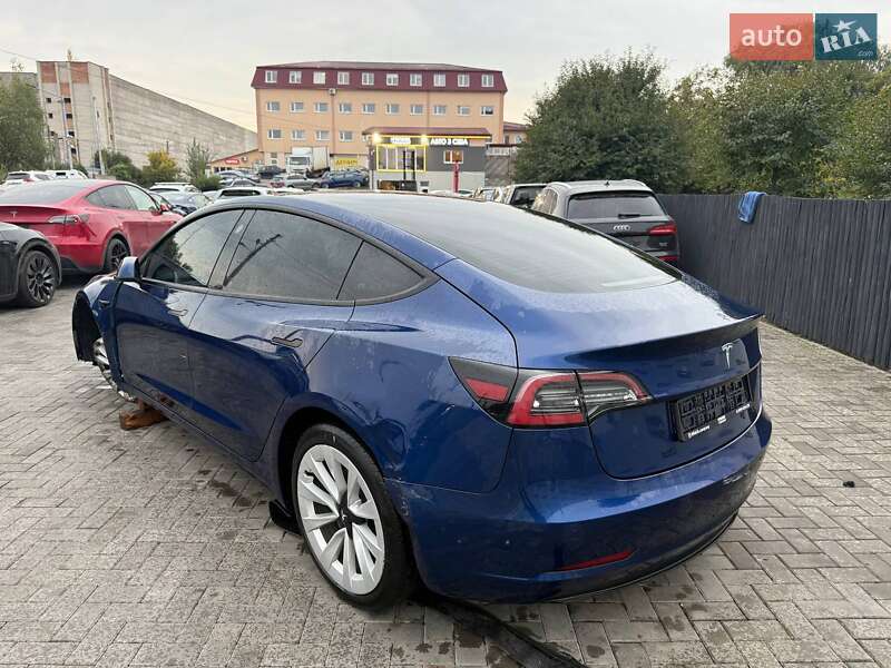 Седан Tesla Model 3 2021 в Луцке фото 4 Седан Tesla Model 3 2021 в Луцке