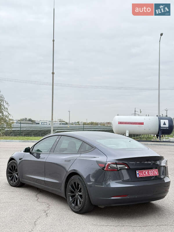 Седан Tesla Model 3 2021 в Дніпрі