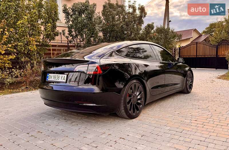 Седан Tesla Model 3 2022 в Одесі