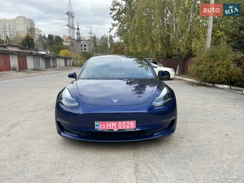 Tesla Model 3