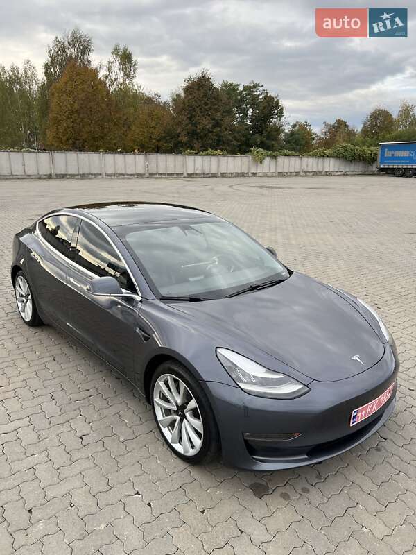 Седан Tesla Model 3 2019 в Сарнах фото 15 Седан Tesla Model 3 2019 в Сарнах
