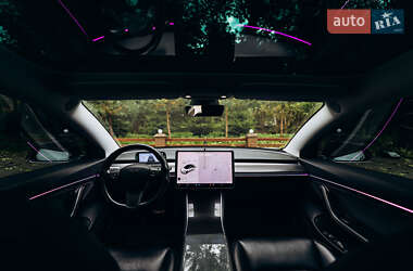 Седан Tesla Model 3 2019 в Львові фото 60 Седан Tesla Model 3 2019 в Львові
