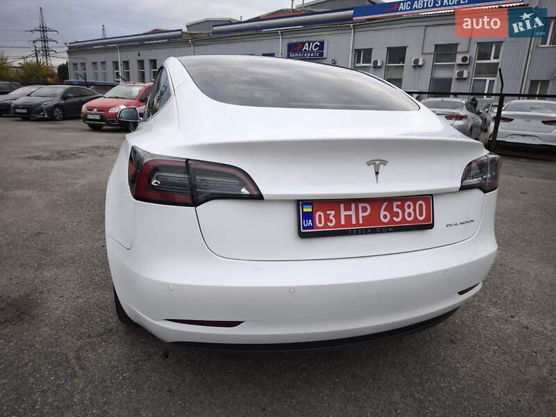 Седан Tesla Model 3 2019 в Киеве фото 18 Седан Tesla Model 3 2019 в Киеве