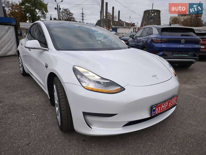 Седан Tesla Model 3 2019 в Киеве фото 29 Седан Tesla Model 3 2019 в Киеве