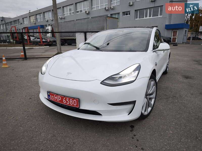 Седан Tesla Model 3 2019 в Киеве фото 34 Седан Tesla Model 3 2019 в Киеве