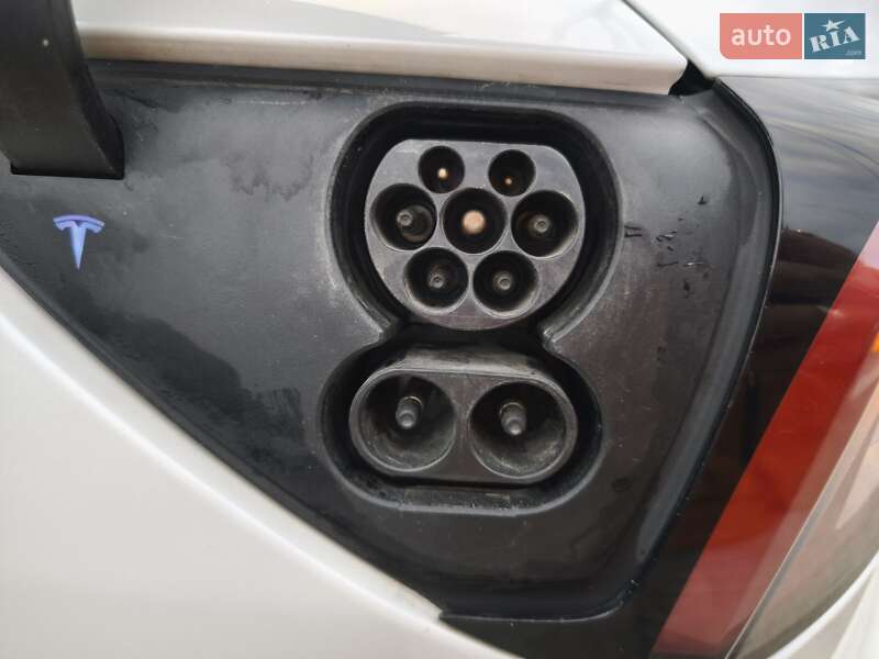 Седан Tesla Model 3 2019 в Киеве фото 36 Седан Tesla Model 3 2019 в Киеве