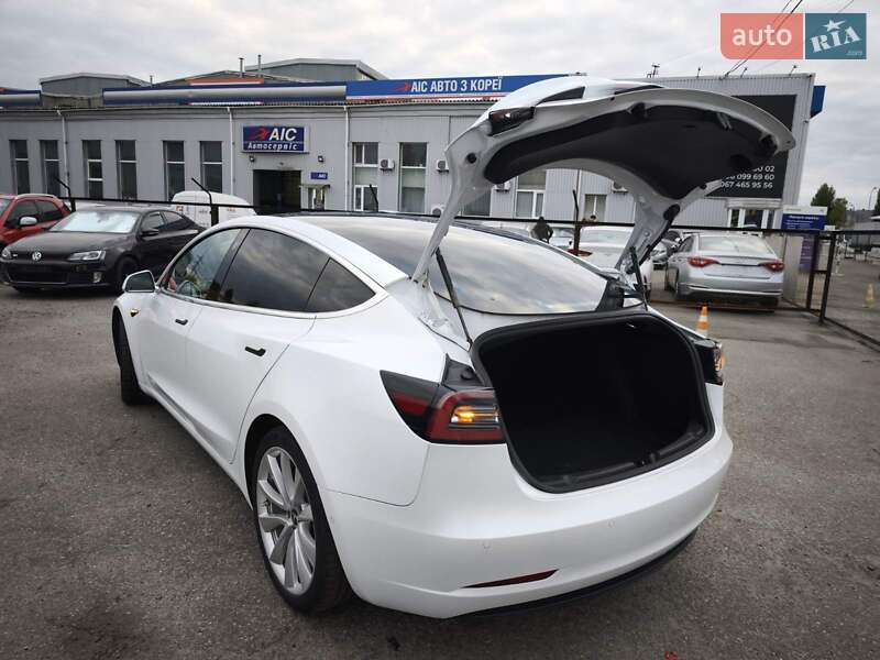 Седан Tesla Model 3 2019 в Киеве фото 54 Седан Tesla Model 3 2019 в Киеве