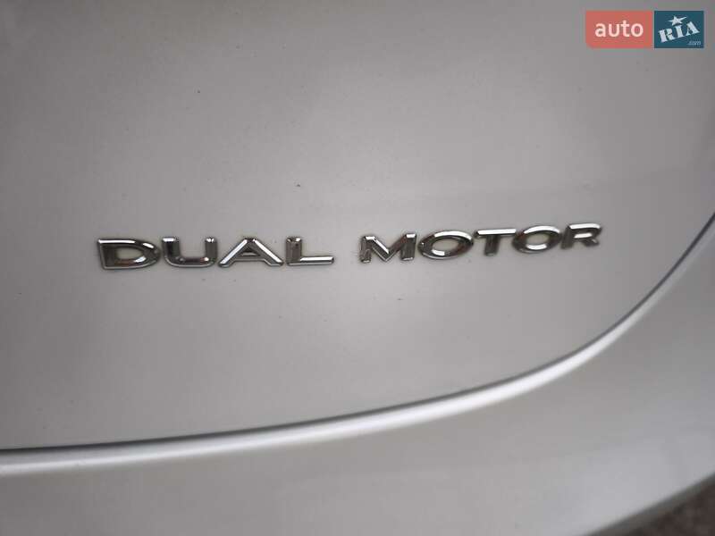 Седан Tesla Model 3 2019 в Киеве фото 55 Седан Tesla Model 3 2019 в Киеве