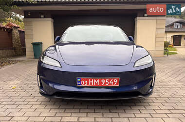 Седан Tesla Model 3 2024 в  фото 2 Седан Tesla Model 3 2024 в