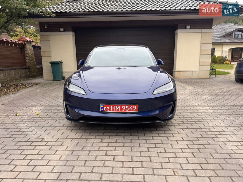 Седан Tesla Model 3 2024 в Львові