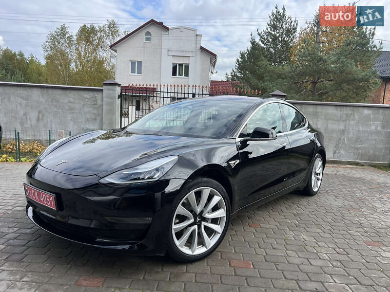 Tesla Model 3 2019