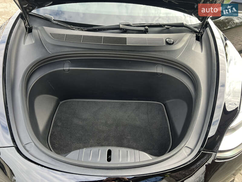 Седан Tesla Model 3 2019 в Львове фото 23 Седан Tesla Model 3 2019 в Львове