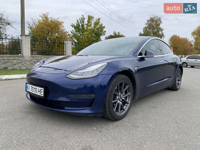Седан Tesla Model 3 2019 в Барышевке