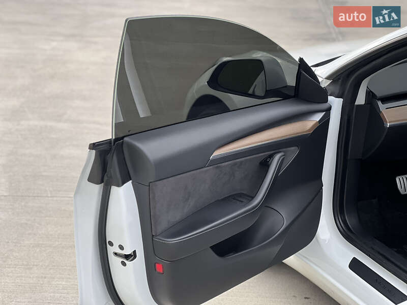 Седан Tesla Model 3 2021 в Луцьку фото 43 Седан Tesla Model 3 2021 в Луцьку