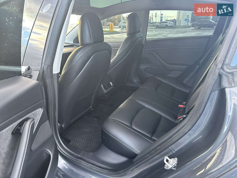 Седан Tesla Model 3 2020 в Луцке фото 7 Седан Tesla Model 3 2020 в Луцке