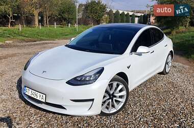Седан Tesla Model 3 2019 в Ивано-Франковске