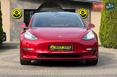 Седан Tesla Model 3 2019 в 
