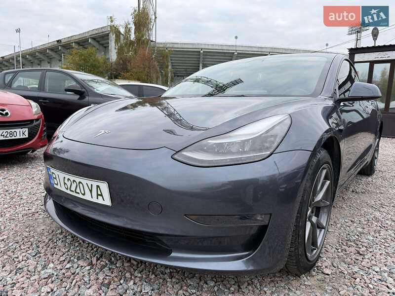 Седан Tesla Model 3 2021 в Полтаве