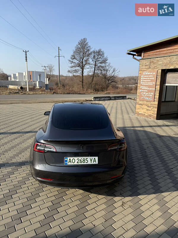 Седан Tesla Model 3 2018 в Виноградове